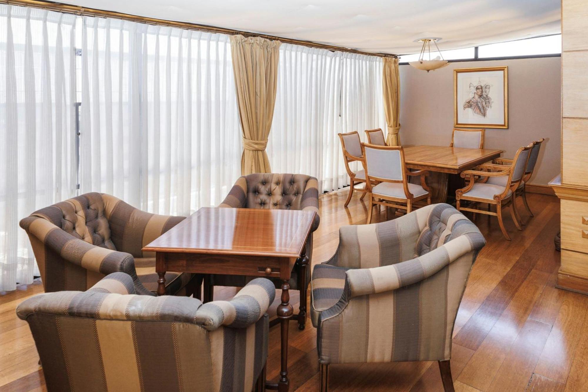 คราวน์ พลาซา ซานติอาโก Hotel ภายนอก รูปภาพ