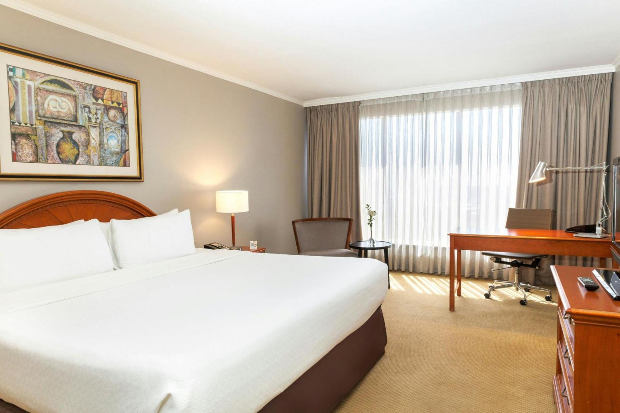 คราวน์ พลาซา ซานติอาโก Hotel ภายนอก รูปภาพ