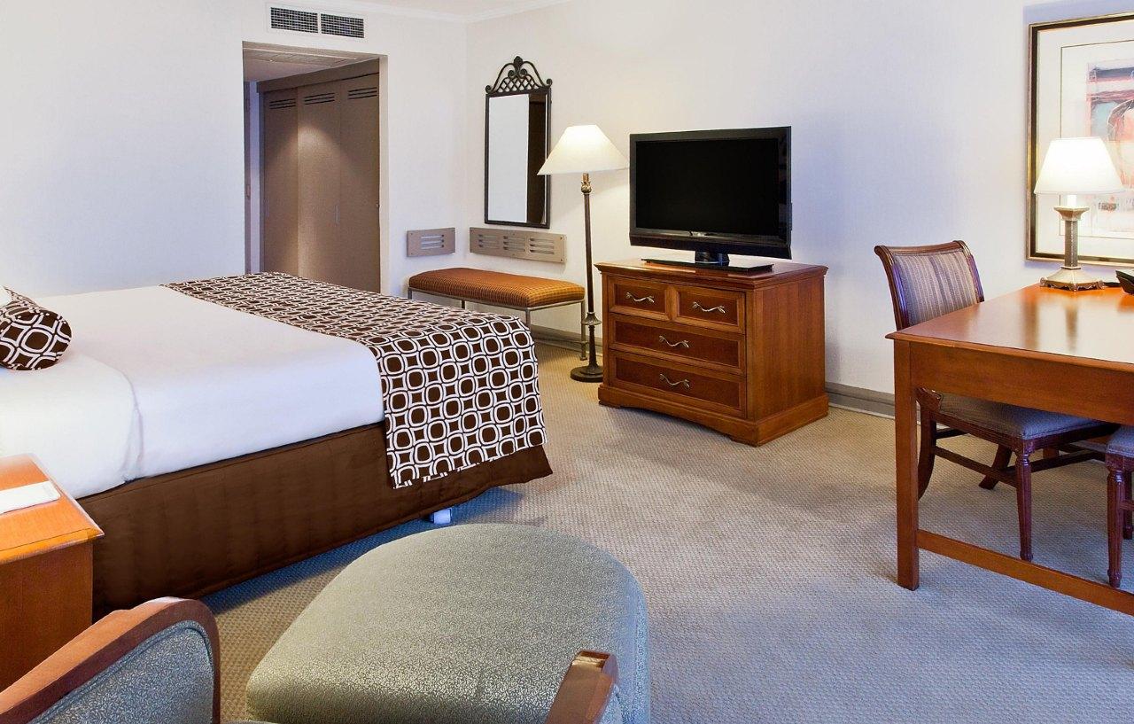 คราวน์ พลาซา ซานติอาโก Hotel ภายนอก รูปภาพ
